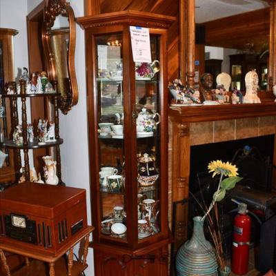 0136 piano room