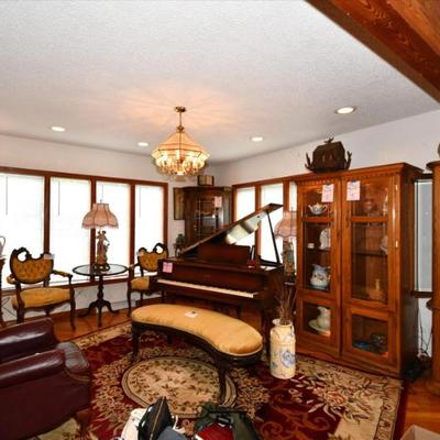 0026 piano room