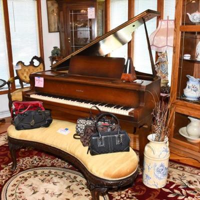0046 piano room