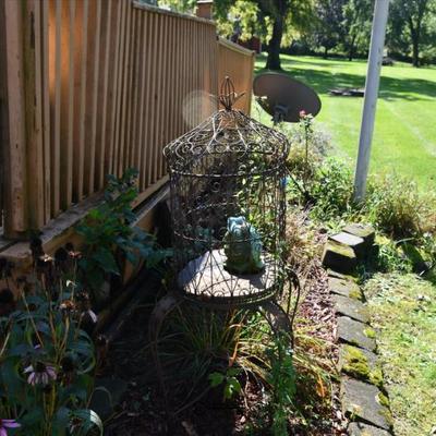 1068 back yard