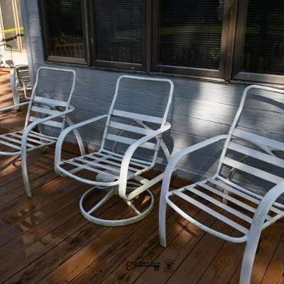 1048 deck