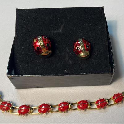 Joan Rivers Collection Gold Tone Ladybug Charm Bracelet (1) + Clip-On Earrings (1)