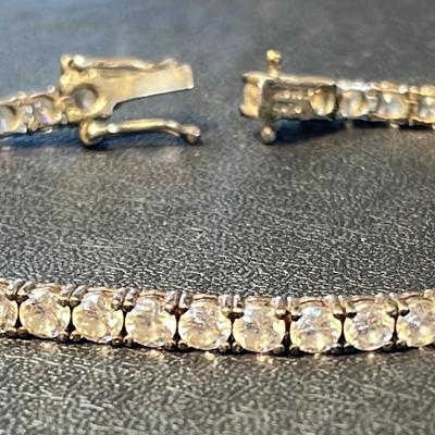 .925 Sterling Silver CZ  7 1/2“ Tennis Bracelet 