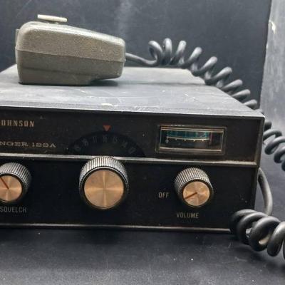 E.F Johnson AM Transceiver