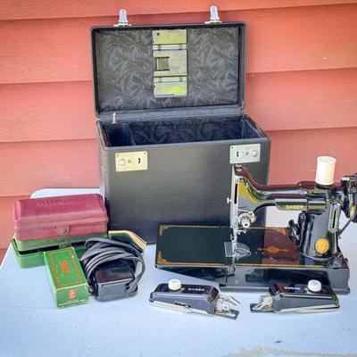 Portable Singer Sewing Machine