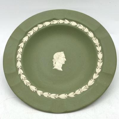 Wedgwood 7” Sage Green Julius Caesar Profile Plate