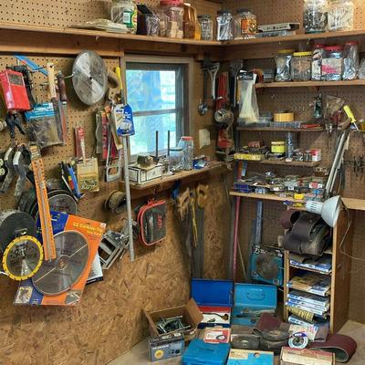 Workshop Supplies Featuring Sanding Supplies, Tools, Hardware & More