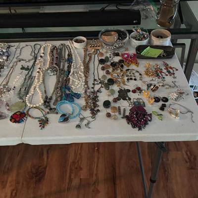 Sale Photo Thumbnail #31