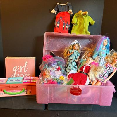 Current & Vintage Barbie Dolls, With Shoes, Clothing & Accessories