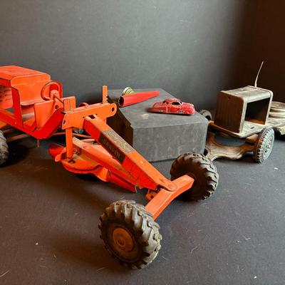 Vintage Pressed Steel Heavy Equipment Toys, Kazoo, Dinky Toy Car