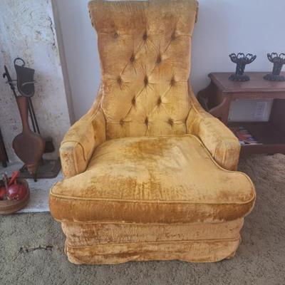 Vintage arm chair