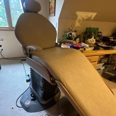 Dental patient chair