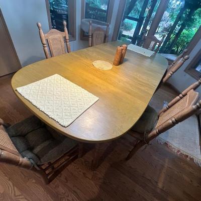 Dining table set 