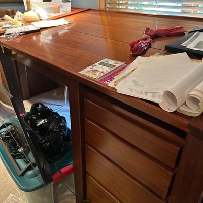 Drafting table (side view)