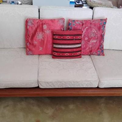 Fr122 asian sofa and pillows