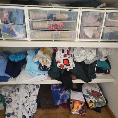 Fr194 mystery lot 4 clothing women's and accessories