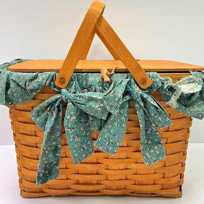 Vibtage “Longberger” Handwoven Basket