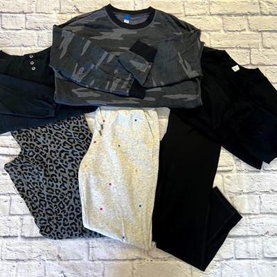 “Old Navy” & “Apt. 9” Clothing!