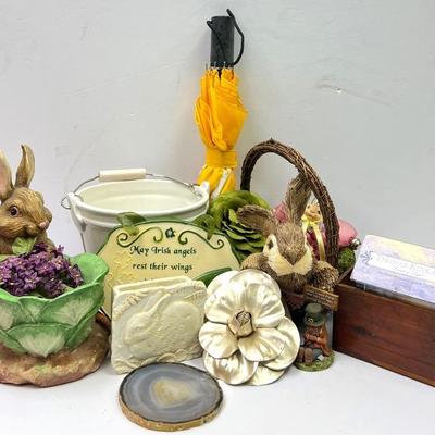“Thomas Kinkade” & Bunny Decor