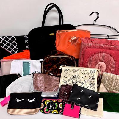 “Ipsy,” “Lily & Ivy,” & More Handbags 