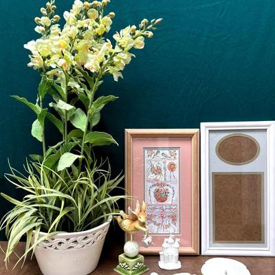 Artifical Snapdragon Arrangement & Decor 