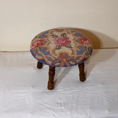Embroidered Footrest