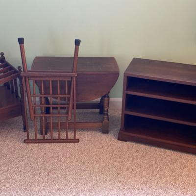 2 Vintage Unbranded Wooden TV Stand / Side Tables with Mahogany Magazine Rack by Columbia 
