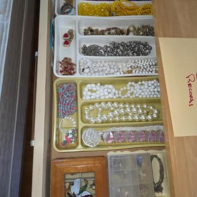 Sale Photo Thumbnail #132