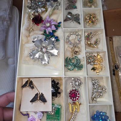 Sale Photo Thumbnail #143