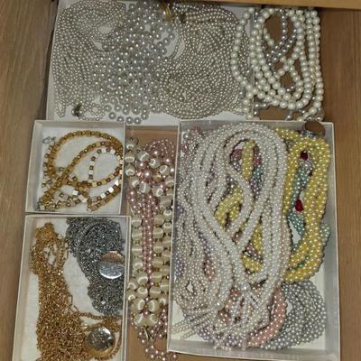 Sale Photo Thumbnail #137