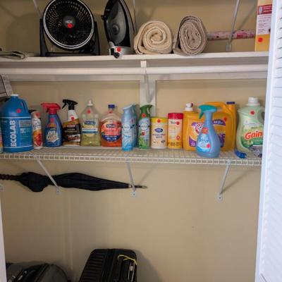 CLEANING AND LAUNDRY ITEMS
FAN, 2 BEACH TOWELS, UMBRELLA AND MORE