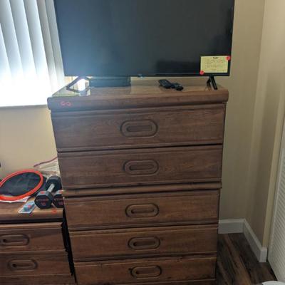 DRESSER PART OF 5 PC SET