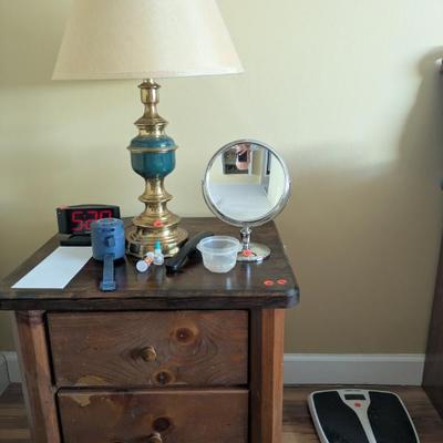 1 OF 2 NIGHTSTANDS PART OF 6 PCS SET