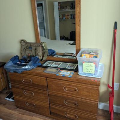 DRESSER AND MIRROR       PART OF 5 PC SET
2 CARRYING BAGS, PICTURE FRAMES AND TUB OF LIGHT BULBS