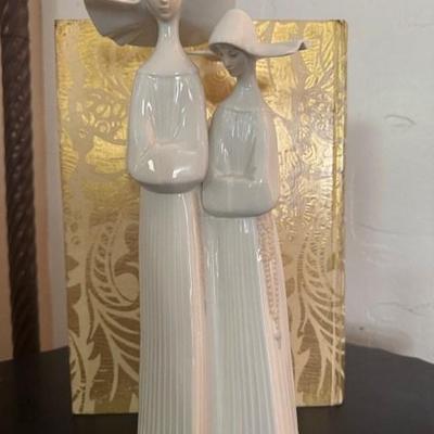 Vintage Lladro Porcelain Nuns Figurine