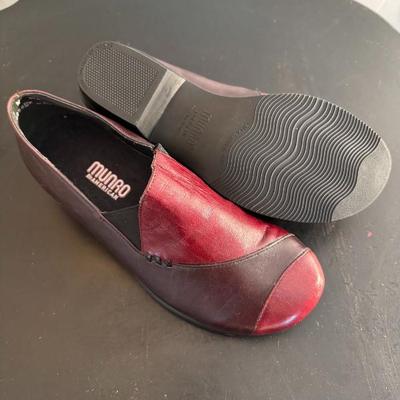 Munro Women’s Slip-On Shoes in Red and Black