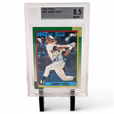 1990 Topps #692 Sammy Sosa Rookie Beckett 8.5