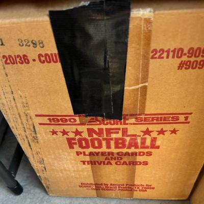 1990 Score Football Series 1 Case w/ 20 Boxes Barry Sanders #2