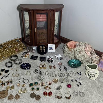 Costume Jewelry Set 1