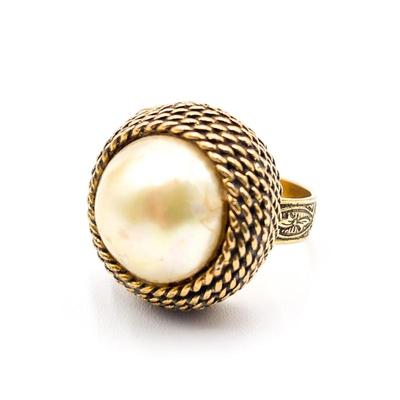 Sale Photo Thumbnail #132: Vintage Gold Tone Domed Ring w/ Faux Mabe Pearl