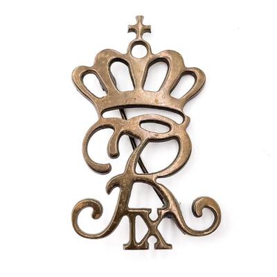 Sale Photo Thumbnail #263: Badge of the Palace Guards of King Frederick IX, WW2