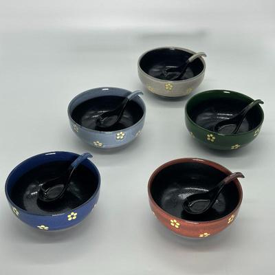 Sale Photo Thumbnail #302: 5 Japanese-Style Ceramic Ramen Bowls