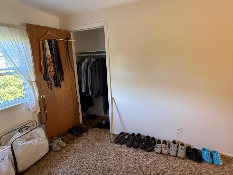 Sale Photo Thumbnail #29