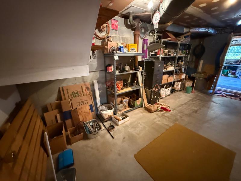 Sale Photo Thumbnail #45
