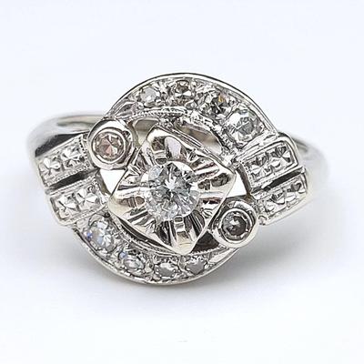 14K White Gold Art Deco Diamond Ring
