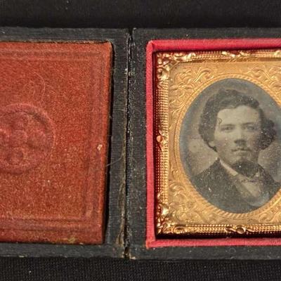 Antique Cased Portrait Photograph – 19th Century Ambrotype/Tintype (Young Man) Daguerreotype #3
