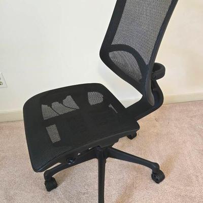 Ergonomic Swivel Office Chair