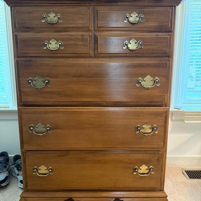Four Drawer Clothes Dresser 
