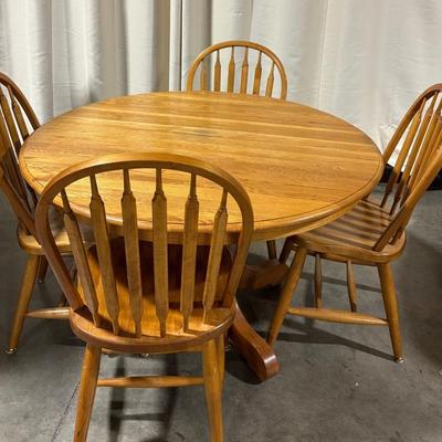 Kitchen Table & 6 Windsor Style Chairs