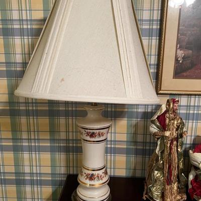 Vintage Floral Lamp